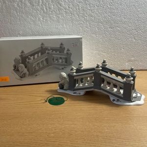 Department 56 Lionhead Bridge Accessory # 5864-5 Christmas Heritage Village